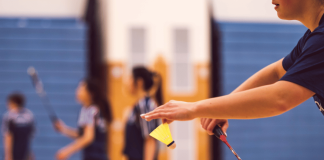 Maîtrisez le badminton : techniques, conseils et équipement essentiel Maîtrisez le badminton : techniques, conseils et équipement essentiel