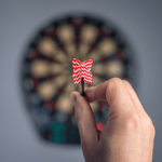 Maîtrisez le lancer de fléchettes avec ces astuces incontournables Maîtrisez le lancer de fléchettes avec ces astuces incontournables