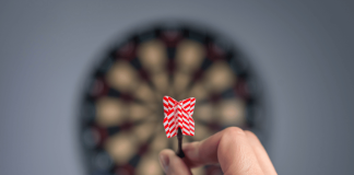Maîtrisez le lancer de fléchettes avec ces astuces incontournables Maîtrisez le lancer de fléchettes avec ces astuces incontournables
