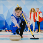 Découvrez le curling : sport fascinant et accessible à tous Découvrez le curling : sport fascinant et accessible à tous