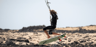 Maîtrisez le kitefoil : astuces et conseils pour débutants Maîtrisez le kitefoil : astuces et conseils pour débutants