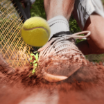 Maîtrisez l’art du tennis sur terre battue : conseils essentiels Maîtrisez l’art du tennis sur terre battue : conseils essentiels