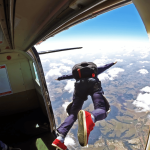 Découvrez les sensations ultimes du saut en parachute ! Découvrez les sensations ultimes du saut en parachute !