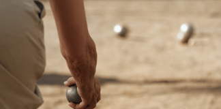 Comment bien choisir sa boule de pétanque idéale boule de pétanque