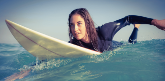 Débuter le surf facilement : astuces et conseils pour débutants Débuter le surf