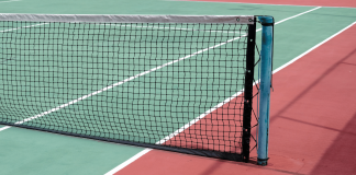 Devenez Maître du Court : Cours de Tennis Essentiels Cours de Tennis