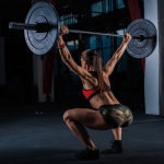 Entraînement CrossFit pour femmes : programme musculation et puissance Entraînement CrossFit pour femmes programme musculation et puissance